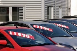 Voitures d'occasion à vendre dans une concession automobile